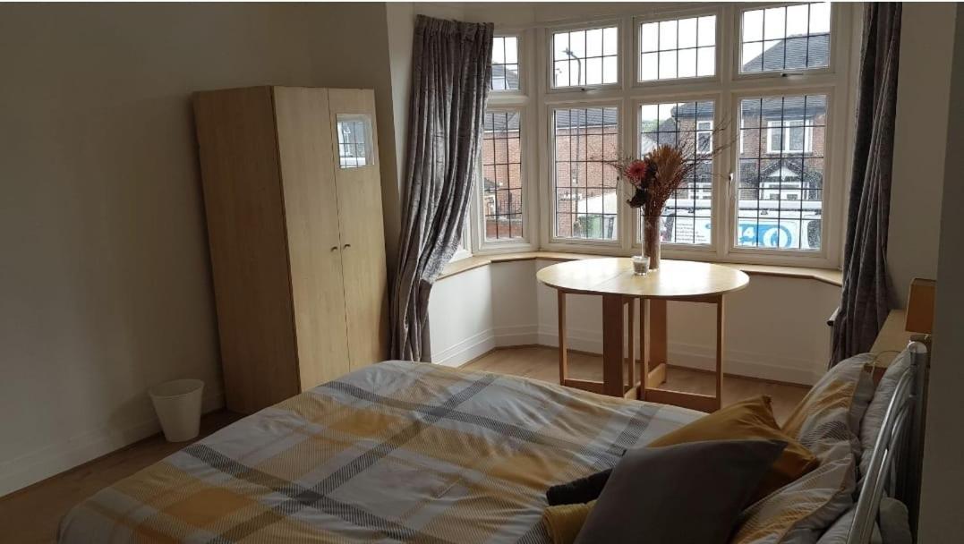 Cosy Studio Wembley Stadium Gem Apartment Ngoại thất bức ảnh